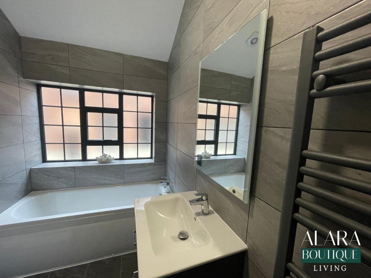 Апартаменти 3 Floor Townhouse Luxury Living Alara Boutique Бірмінгем Екстер'єр фото