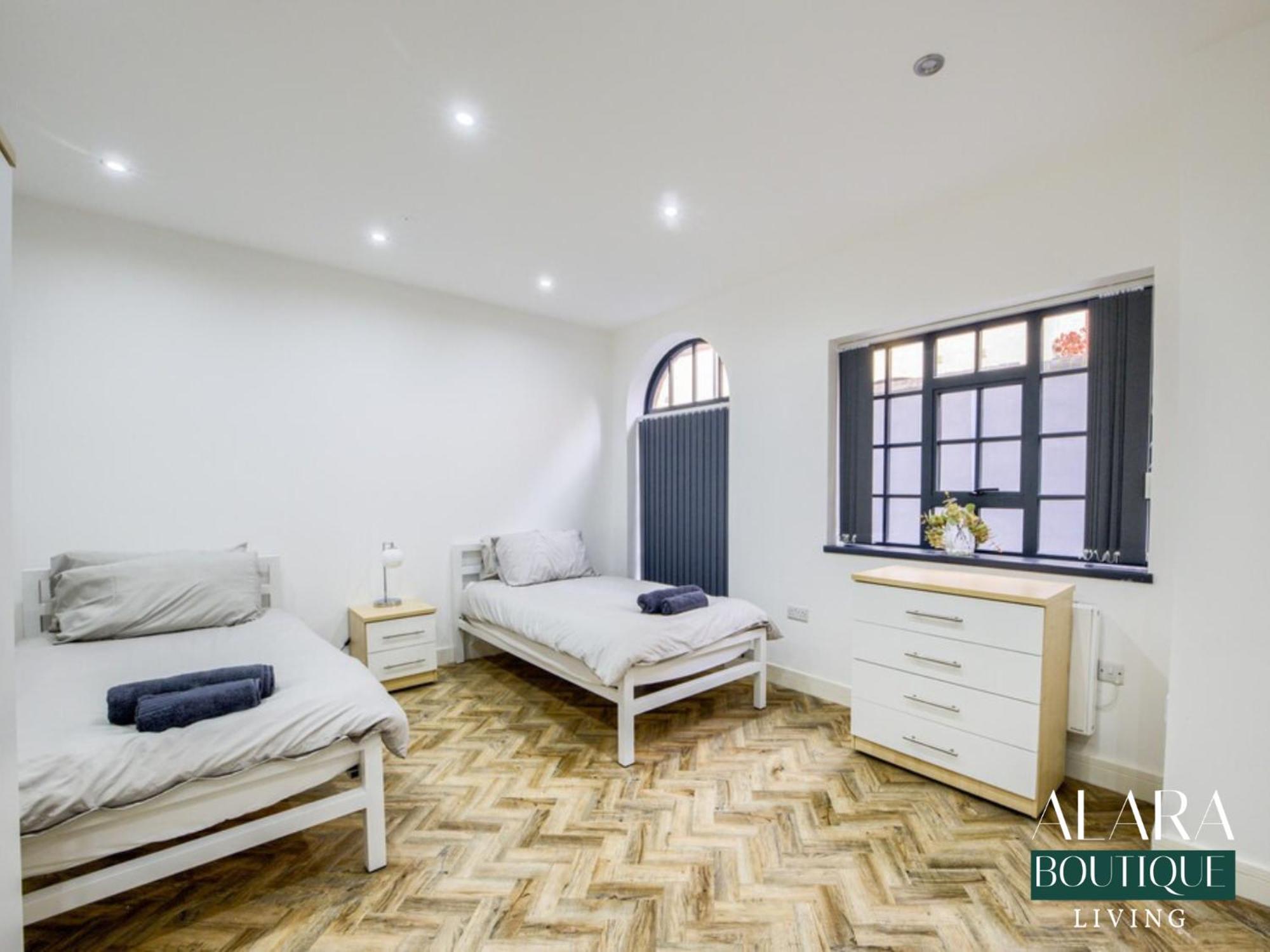 Апартаменти 3 Floor Townhouse Luxury Living Alara Boutique Бірмінгем Екстер'єр фото